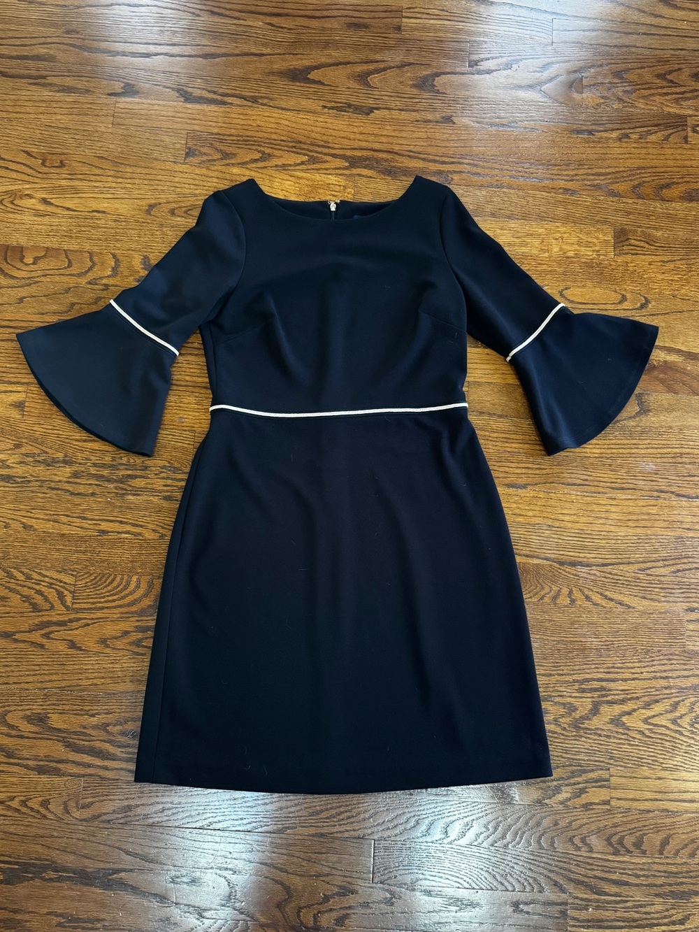 Tommy Hilfiger Black A-Line Scoop Neck Bell Sleeve Zip Knee Dress Size 10